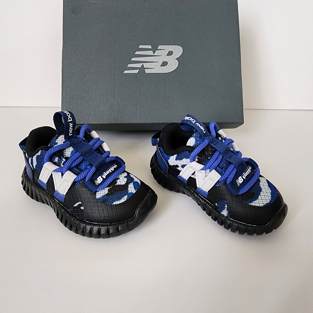 New Balance Boys Playgruv V2 Bungee Sneaker Toddler 2.5 Night Sky Black Quartz